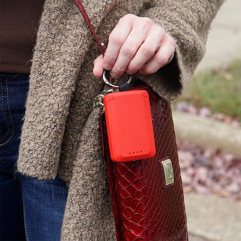 3,000mAh Key Fob Universal Power Bank with Built-In Charging Cables