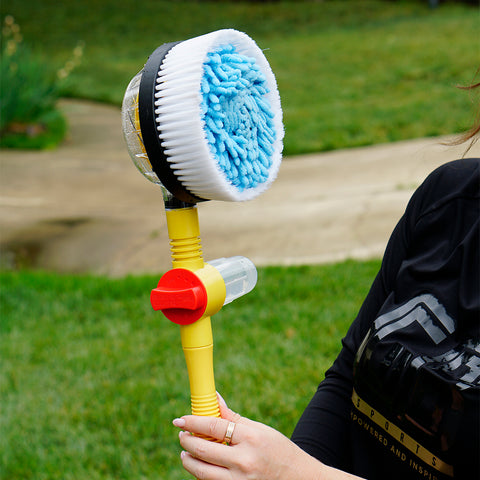 Car Wash System with Rotating Brush and Cloth