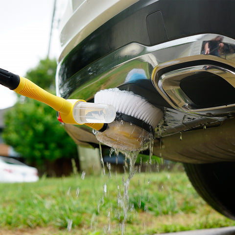 Car Wash System with Rotating Brush and Cloth