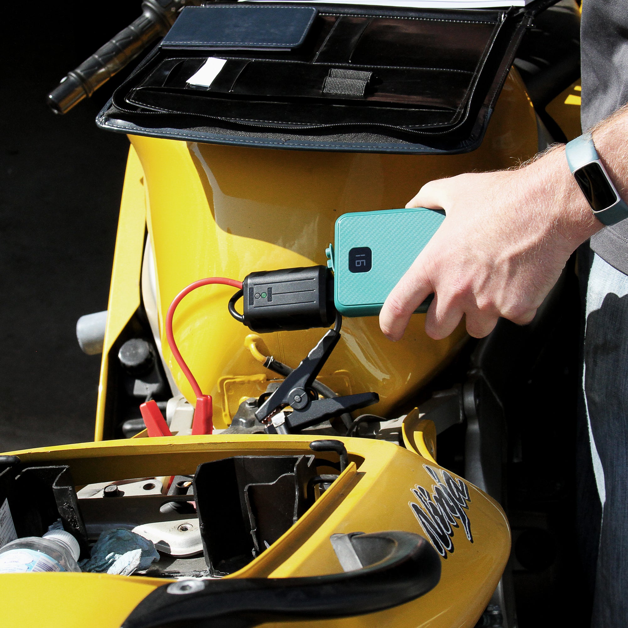 AutoBoost Portable Jump Starter, Power Bank & Flashlight Limitless